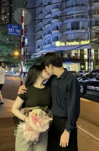 TÌNH YÊU QUA GAME