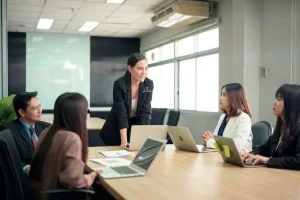Bị Đuổi Việc Vì Không Tăng Ca