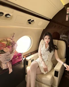 Con Gái Chủ Tịch Không Cần Danh Phận