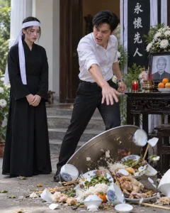 CHIẾC HỘP DƯỚI BÀN THỜ