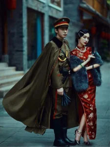 LY CHÚC MỪNG