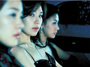 Tiễn cả nhà chồng vào tò ăn cơm