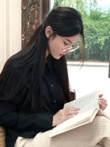 TÔI ĐEO VÀNG, ANH HẤT BÀN