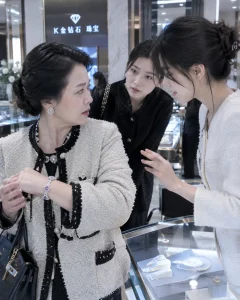 Truyền Nhân Khắc Ánh Sáng